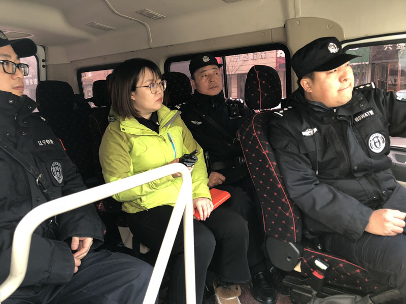 (圖一)記者體驗(yàn)巡特警日常巡邏