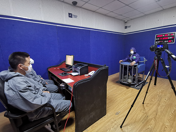 張某某被凌源警方抓獲