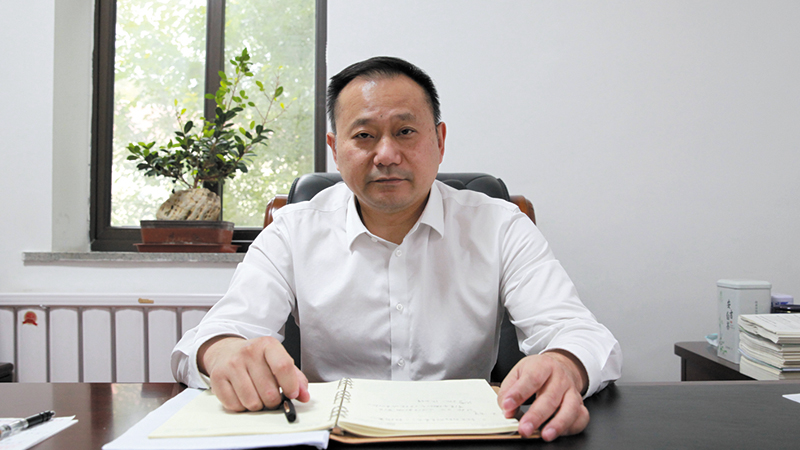 著力構(gòu)建新體系 激活平安“一池水”——專(zhuān)訪本溪市委常委、政法委書(shū)記徐勝