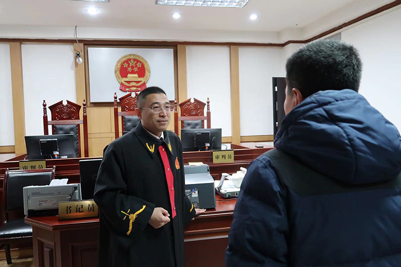 庭后解答當事人審理中不理解的法律適用問題