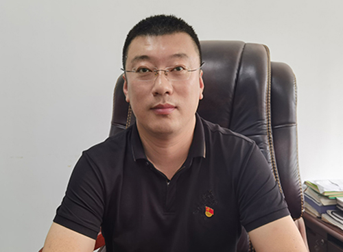 遼寧省醫(yī)藥商業(yè)協(xié)會(huì)會(huì)長(zhǎng)孫鑫1