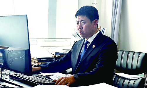 臺(tái)安縣人民法院執(zhí)行局三級(jí)法官 張寧