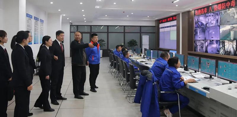 檢察官在熱力公司了解運營情況