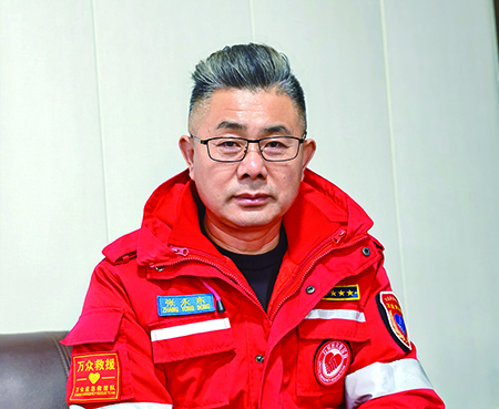 張永東 大連市西崗區(qū)萬眾應(yīng)急救援中心隊長2